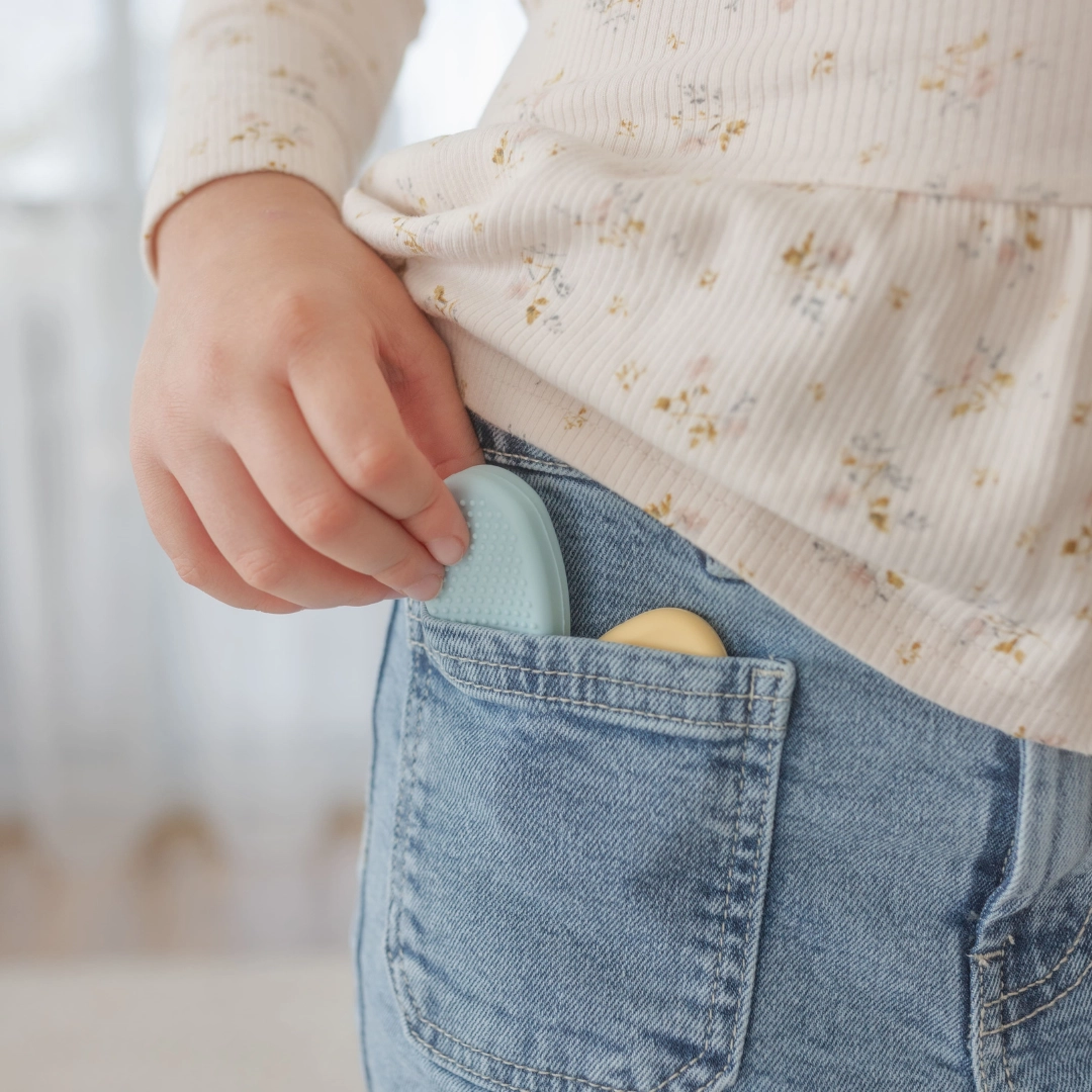 Set of 6 Worry Stones for kids — calming sensory fidget toys made from soft, food-grade silicone for mindfulness, anxiety relief, and emotional regulation.
